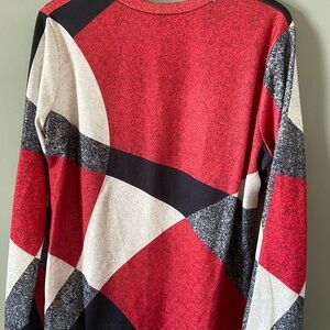 Women’s color block top. Soft material, large size in excellent condition.